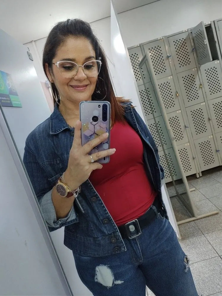 <strong>— Camila R., 25 años - San Borja, Lima</strong>